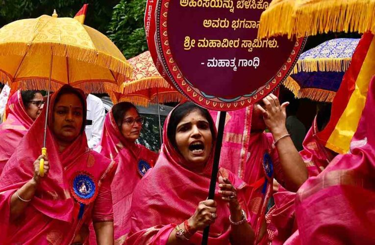 Mahaveer Jayanti procession in Bengaluru
